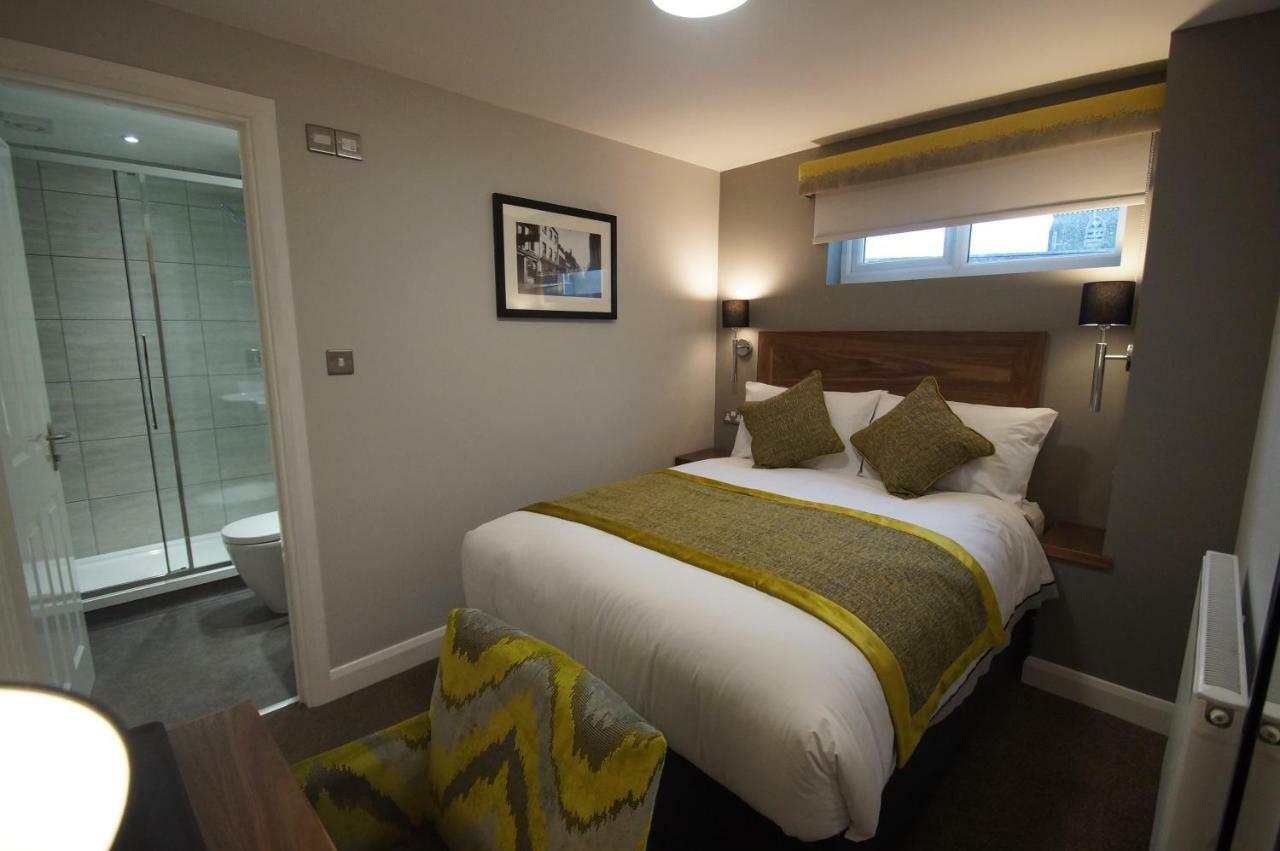 New Park Hotel Carmarthen Exterior photo