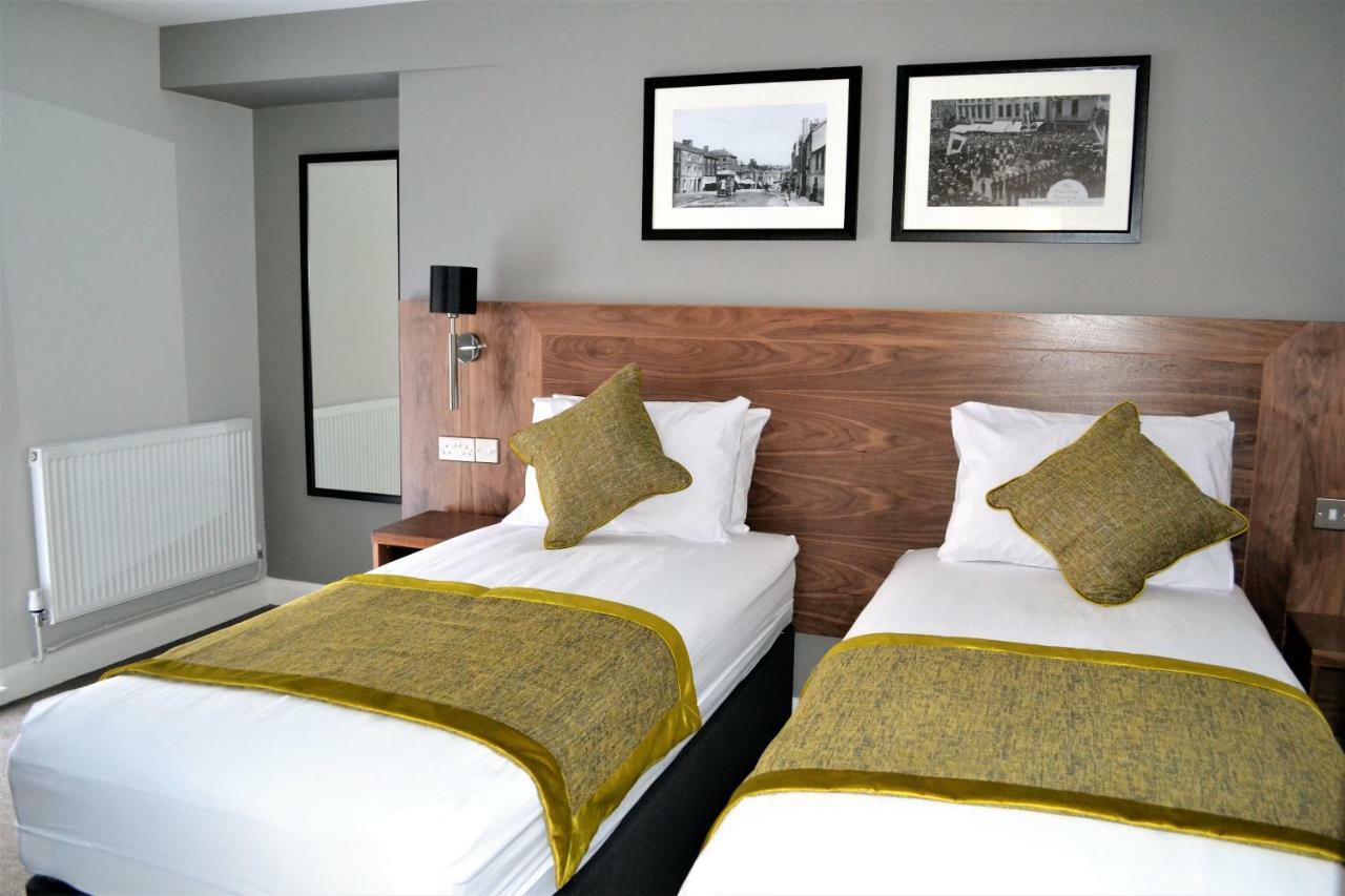 New Park Hotel Carmarthen Exterior photo